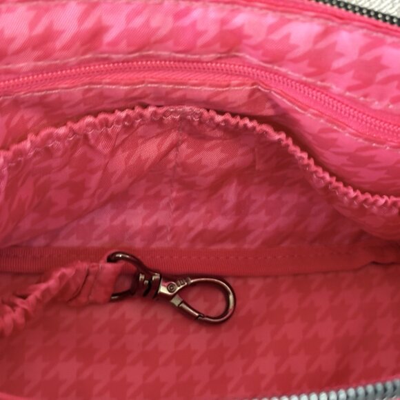 Lug Dash - Picture 5 of 7